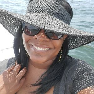 Meet your Posher, Georgetta